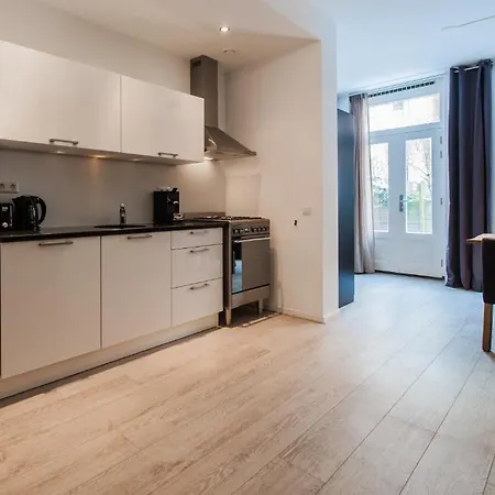 Daire Sarphatipark Apartments