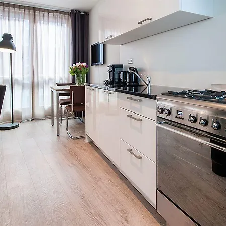 Sarphatipark Apartments Апартаменты *