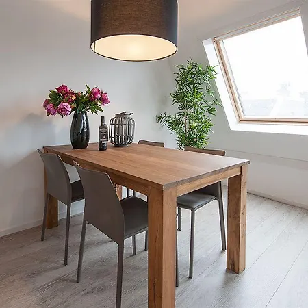 Sarphatipark Apartments * Амстердам
