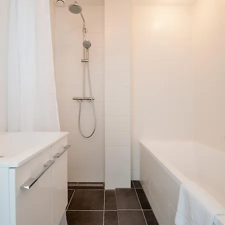 Апартаменты Sarphatipark Apartments Амстердам